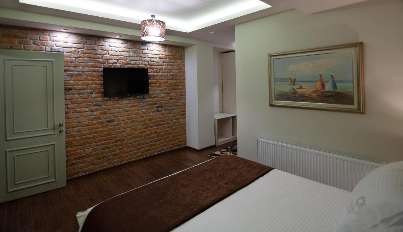 Casta Diva Hotel Корча Екстер'єр фото