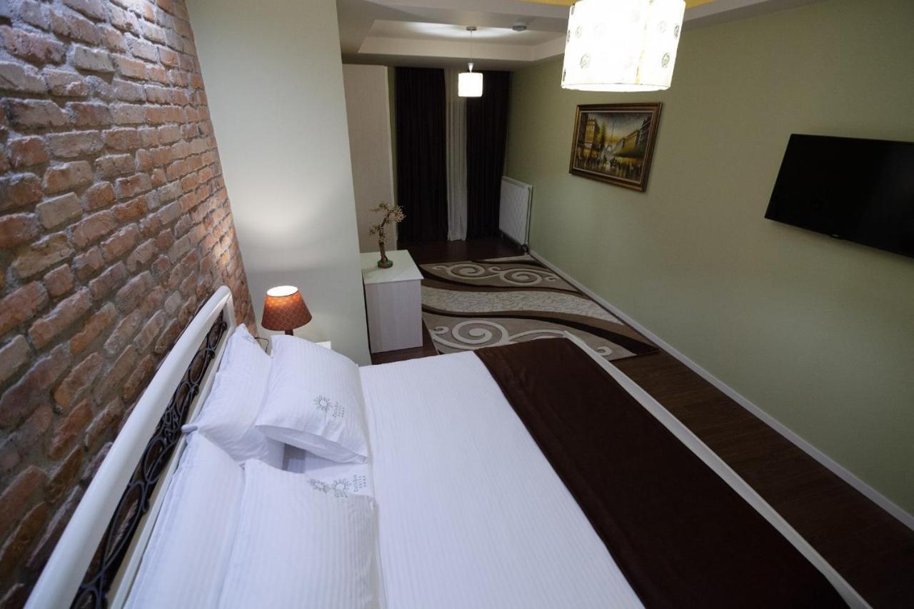 Casta Diva Hotel Корча Екстер'єр фото