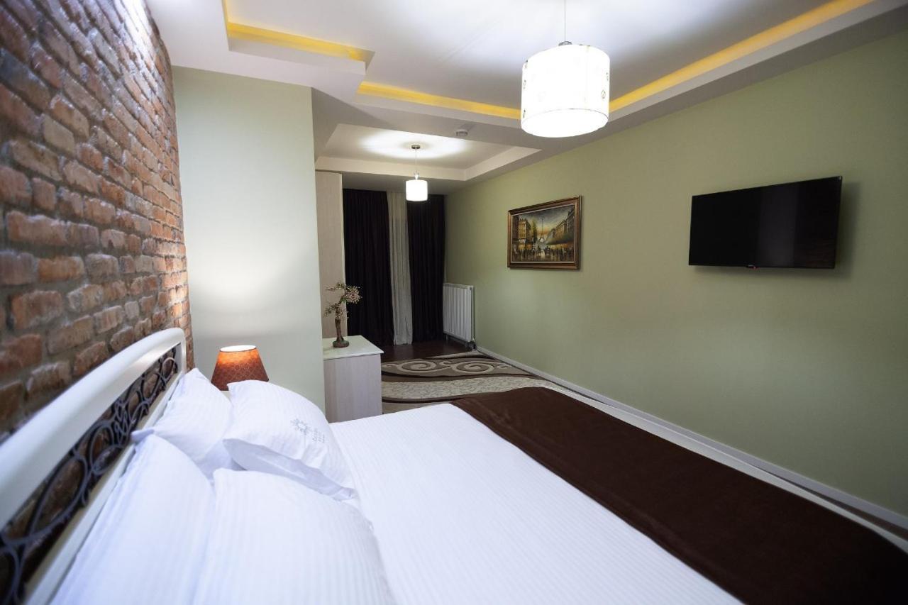Casta Diva Hotel Корча Екстер'єр фото