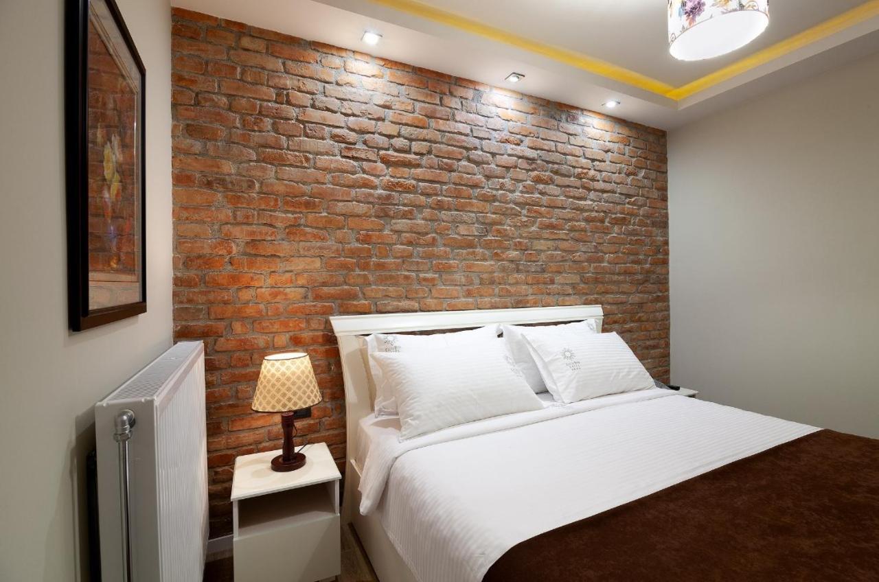 Casta Diva Hotel Корча Екстер'єр фото