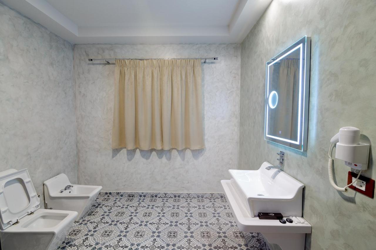 Casta Diva Hotel Корча Екстер'єр фото