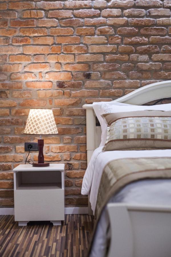 Casta Diva Hotel Корча Екстер'єр фото